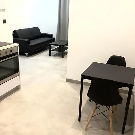 New * Salonicco